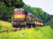 742.258-7 při odjezdu z Chrudimi 15.7.2001