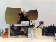 Anténa radiolokátoru ozáření cíle 5N62V s kabinou K-1B
