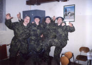 "Oslava" Vánoc 1999 v kanceláři proviantu