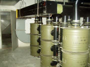 Kolona prachových filtrů v prachové komoře